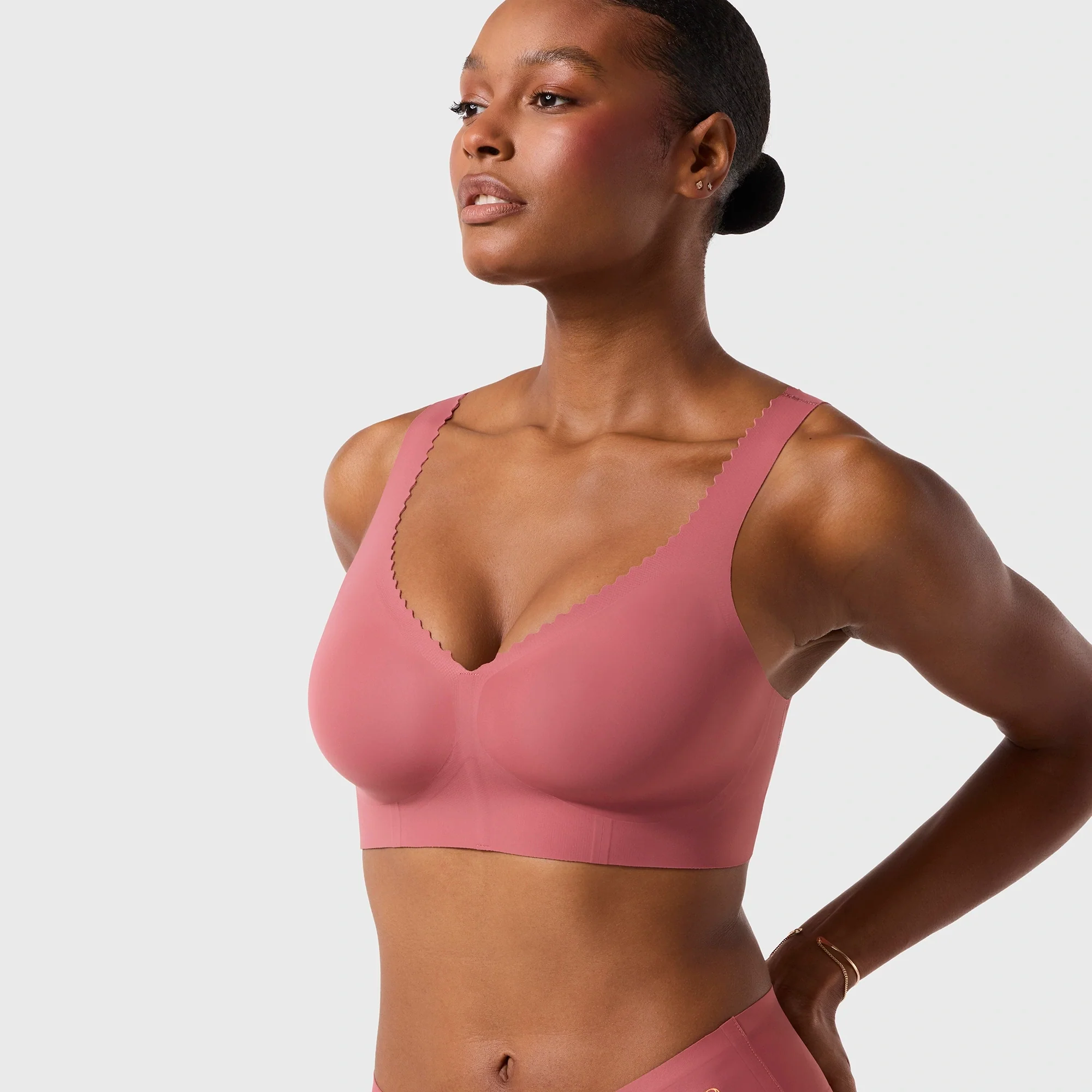 Evelyn Bra - Image 64